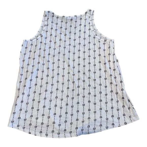 Torrid white print tank size 00 M 10 - Picture 2 of 7